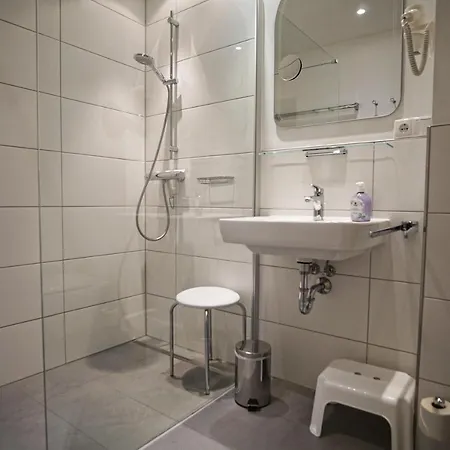 Balkon, Gratis Nutzung Vom Ahoi Erlebnisbad Und Sauna In Sellin - Meeresblick 46 Appartamento